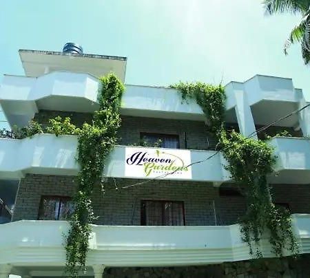 Heaven Gardens Hotel Kochi ภายนอก รูปภาพ