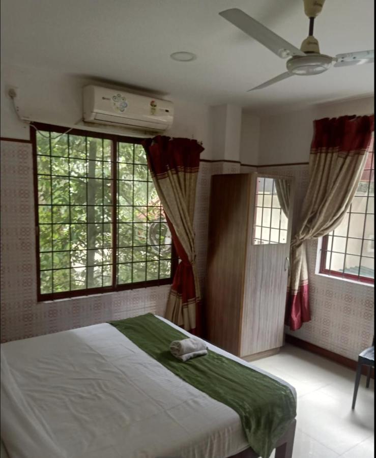Heaven Gardens Hotel Kochi ภายนอก รูปภาพ